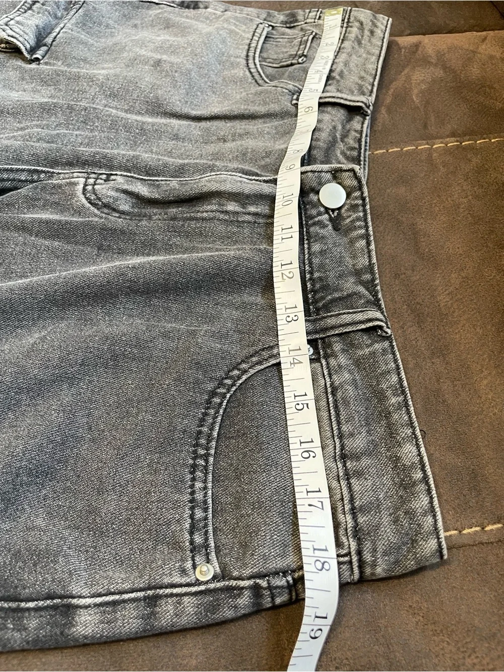 SHEIN Washed Black Denim Cargo Shorts Size 31 High Rise Y2K Bermuda